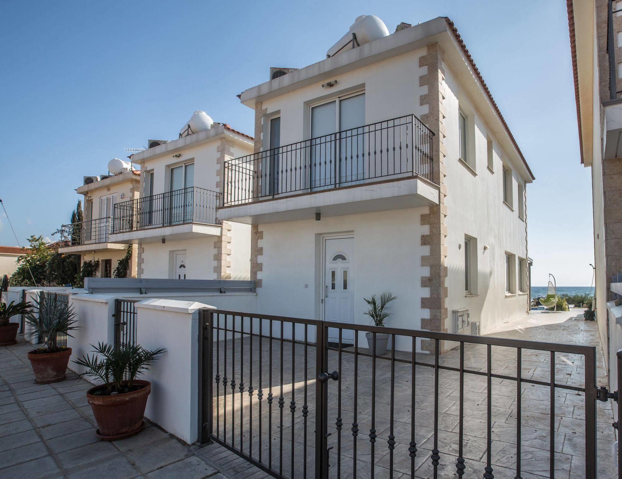 Gorgona Villas Ajía Nápa Kültér fotó