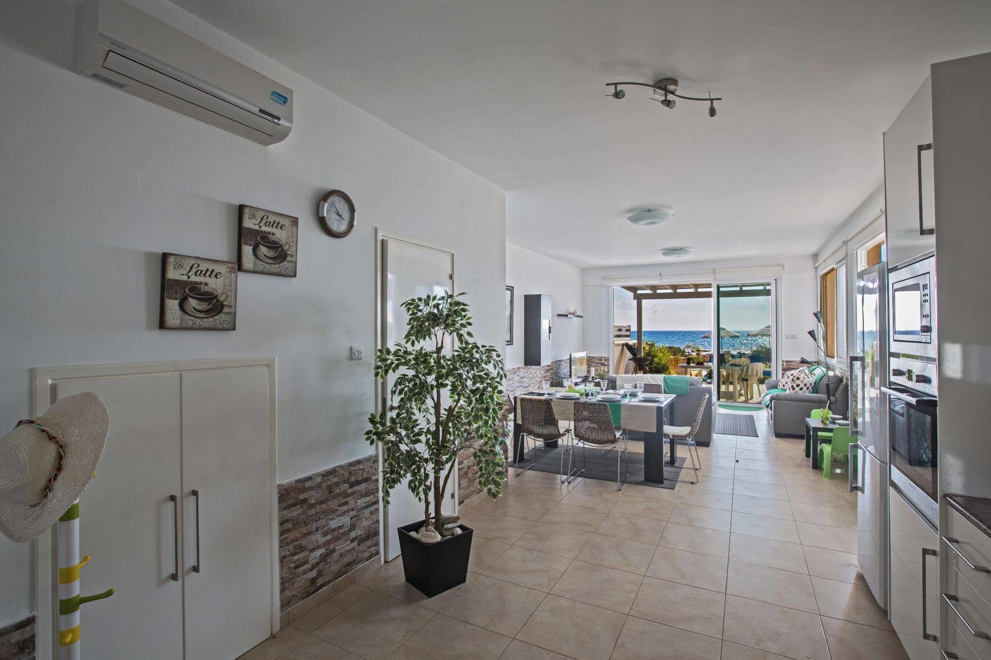 Gorgona Villas Ajía Nápa Kültér fotó