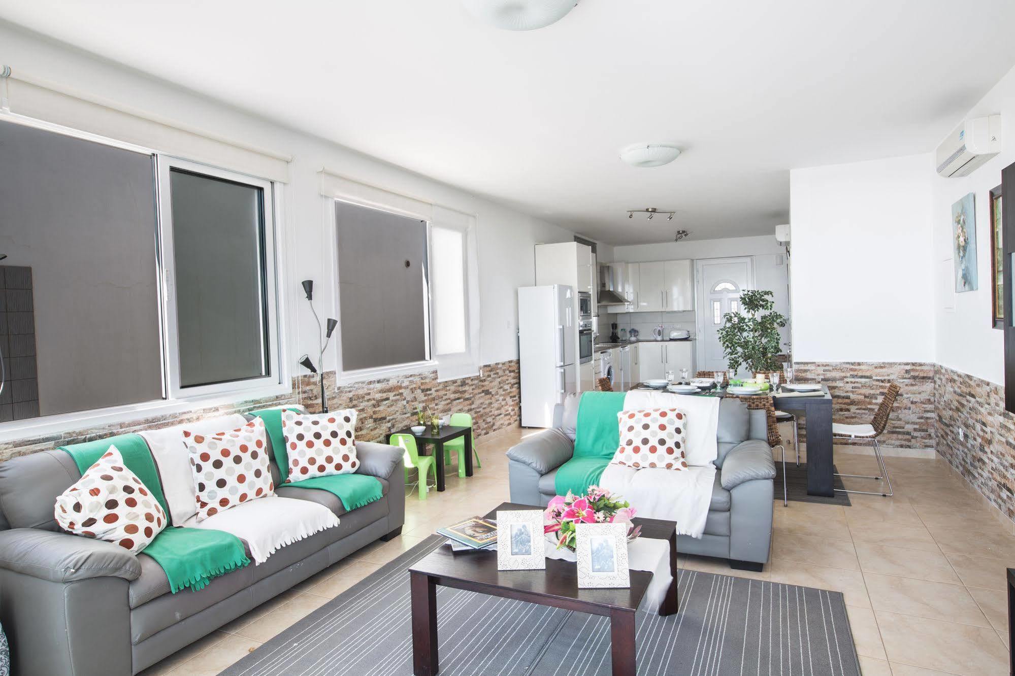 Gorgona Villas Ajía Nápa Kültér fotó