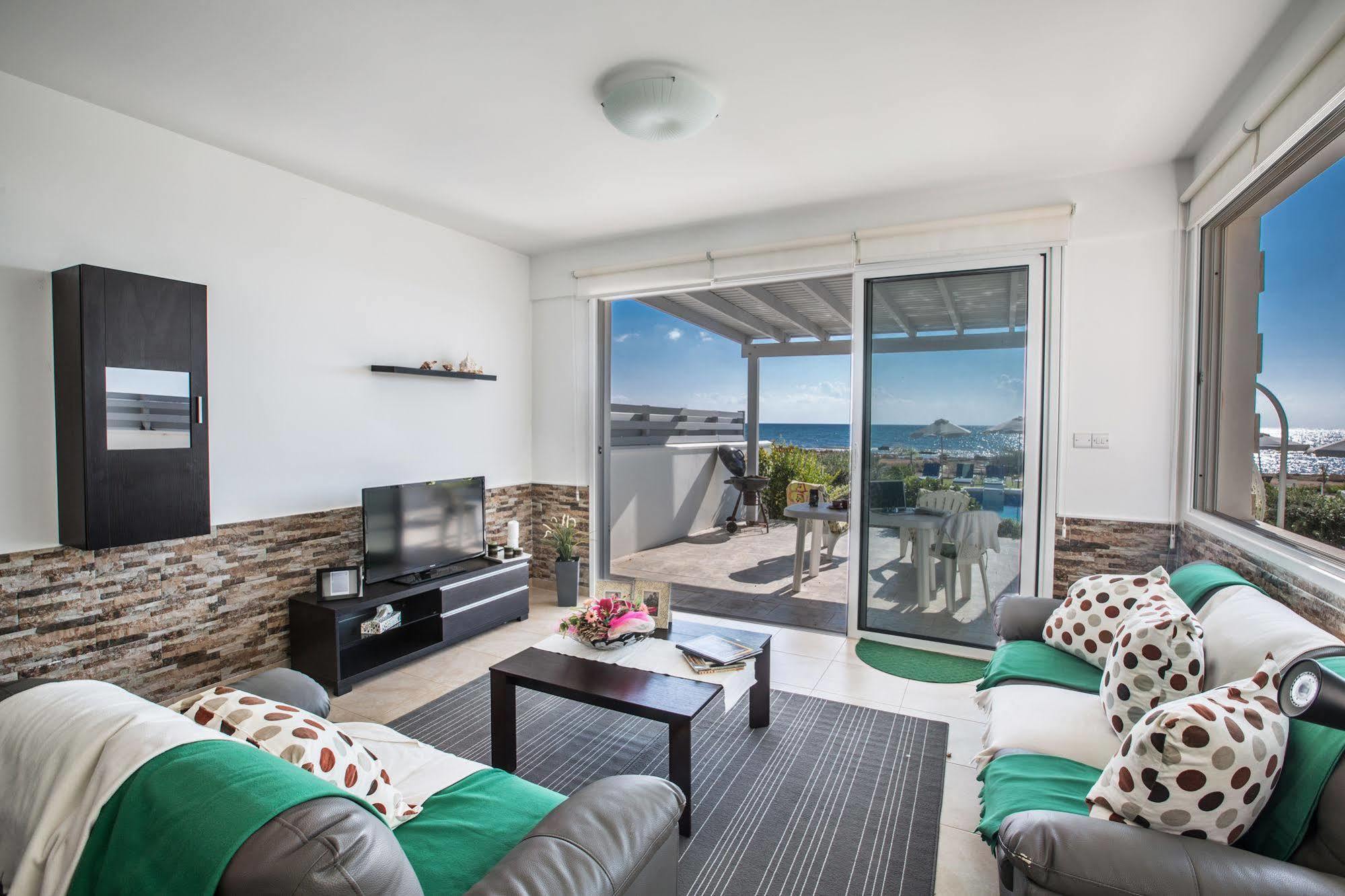 Gorgona Villas Ajía Nápa Kültér fotó