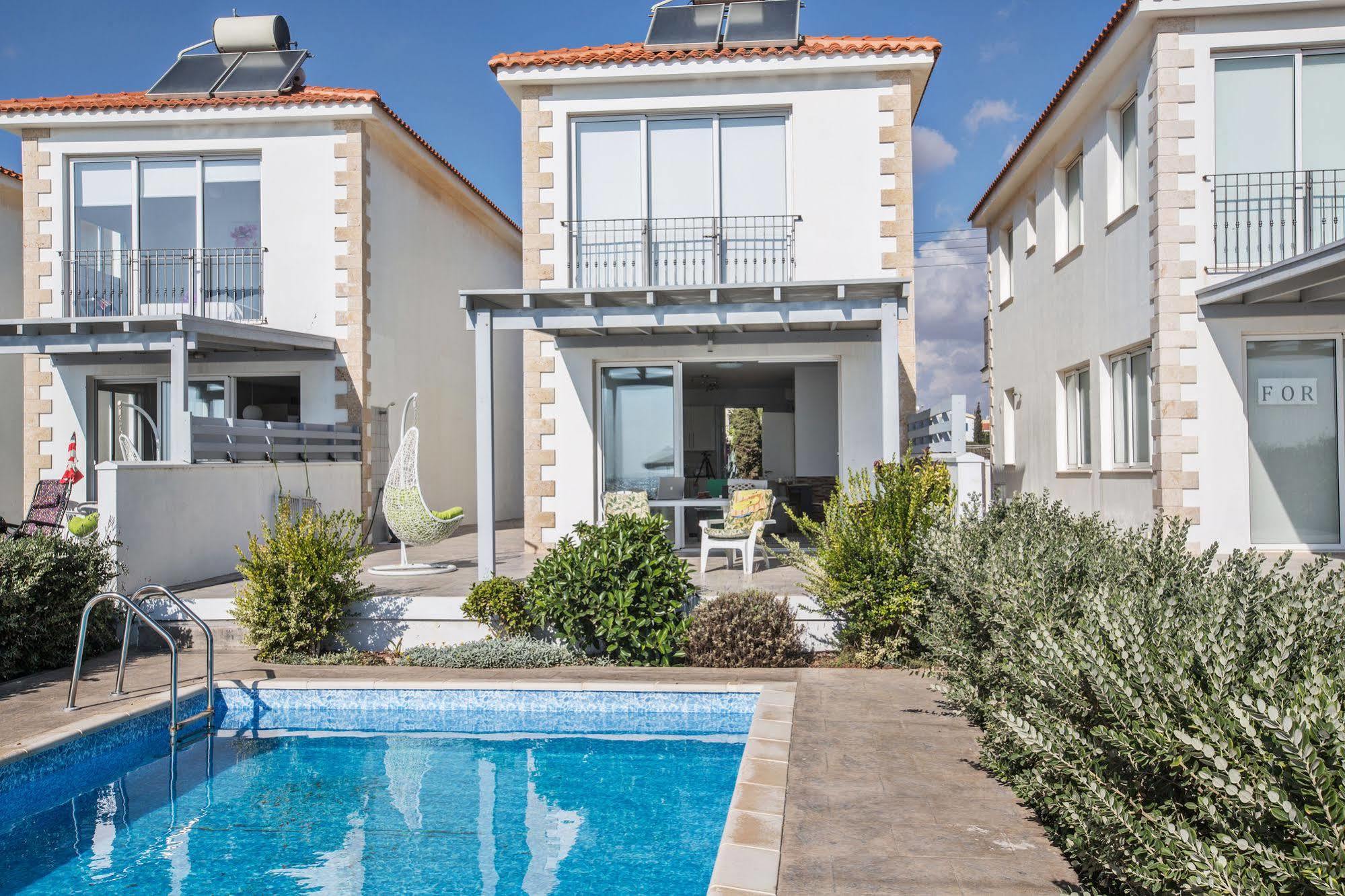 Gorgona Villas Ajía Nápa Kültér fotó